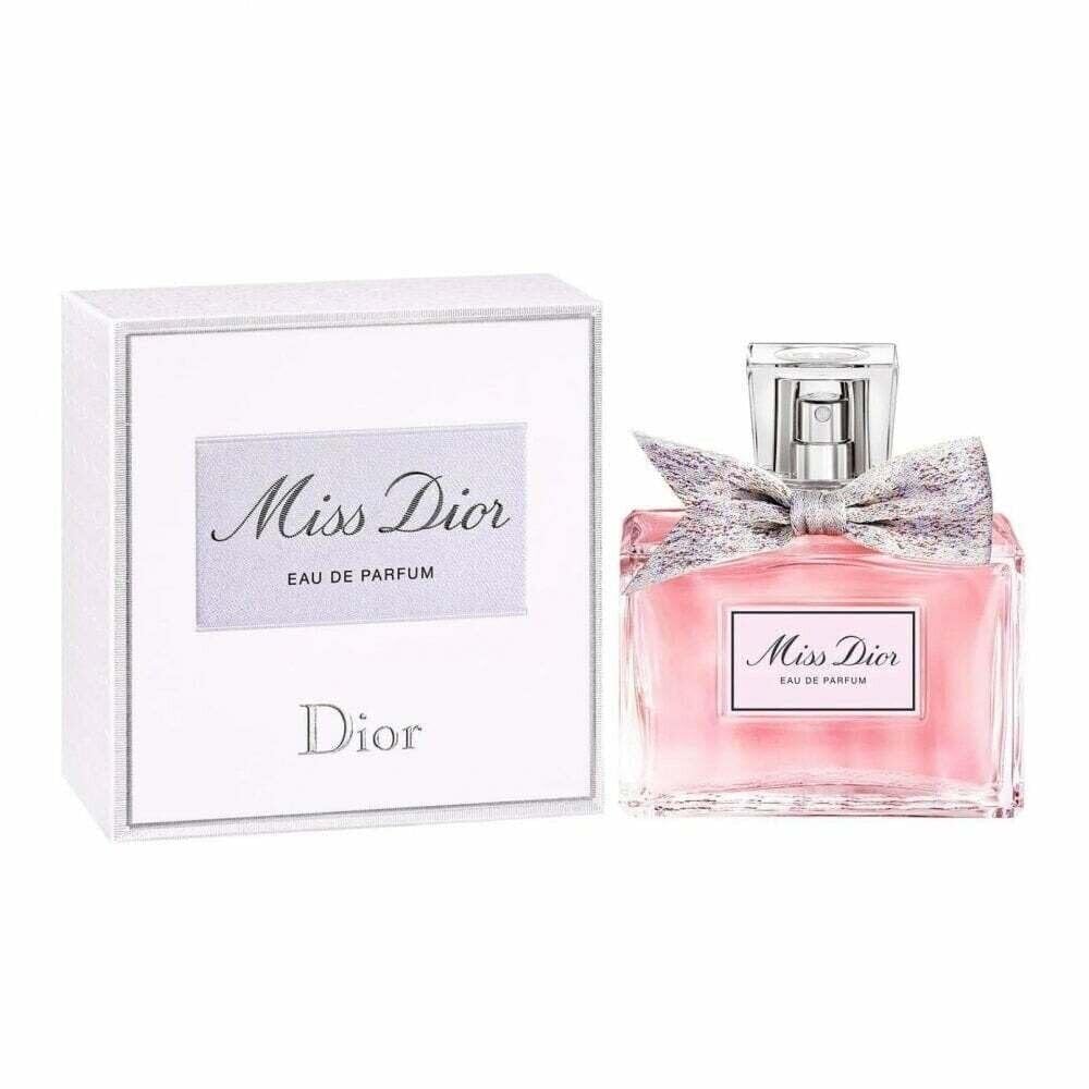 Dior Miss Dior rose bottle, timeless femininity with a lasting fragrance.