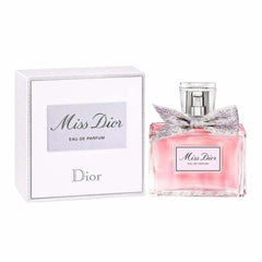 Dior Miss Dior rose bottle, timeless femininity with a lasting fragrance.