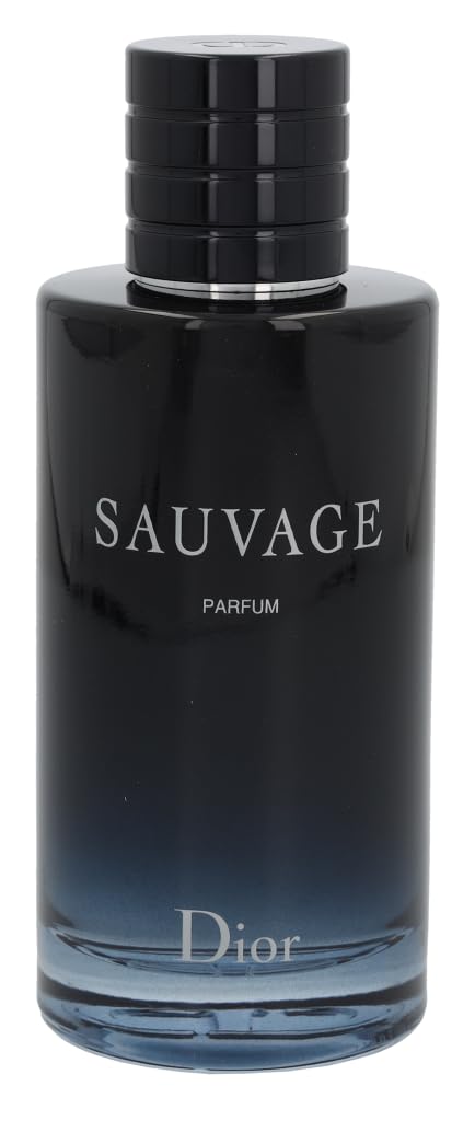 Dior Sauvage mandarin-note image emphasizes the fresh opening and lasting appeal.