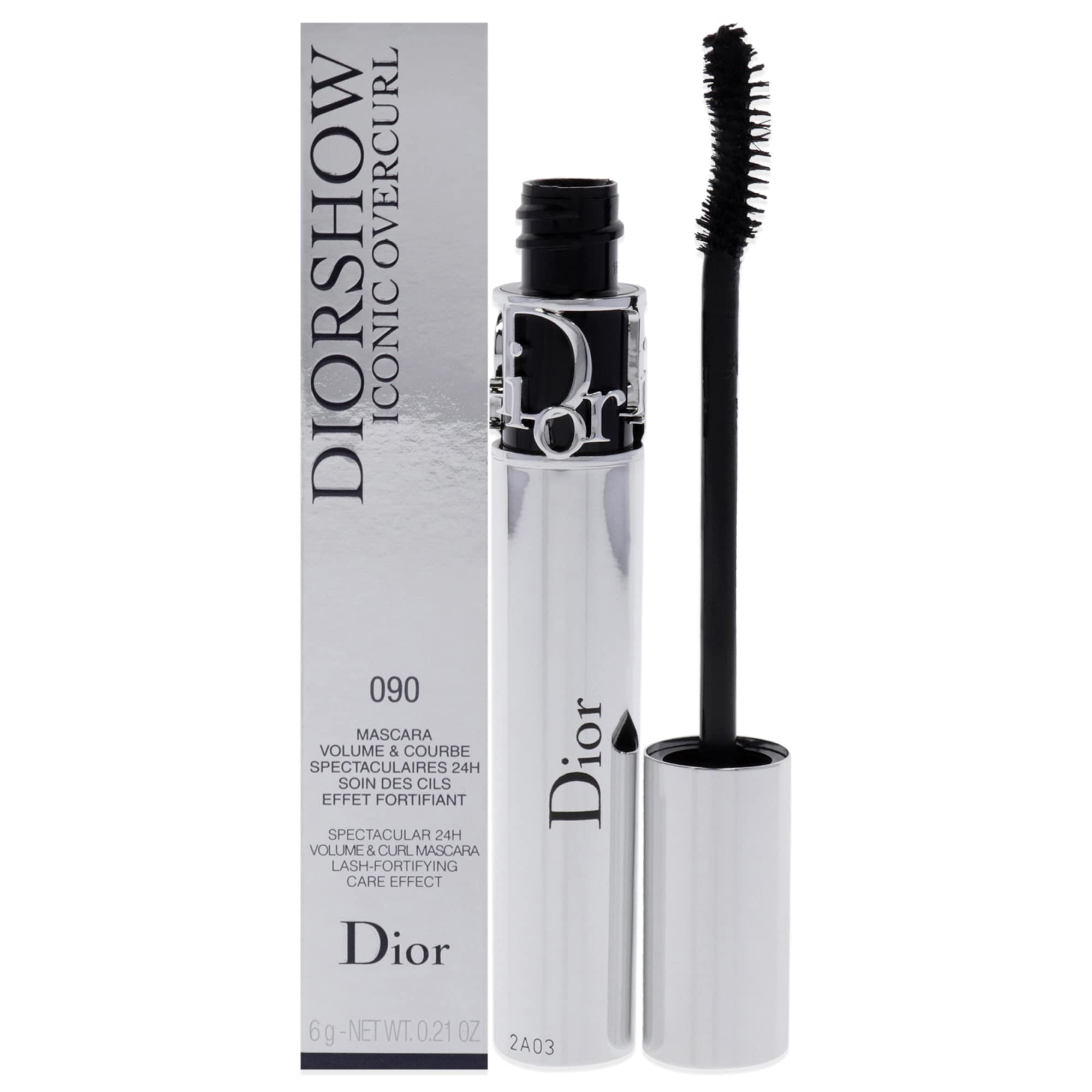 Dior Diorshow Iconic Overcurl curved brush close-up for dramatic curl and volume
