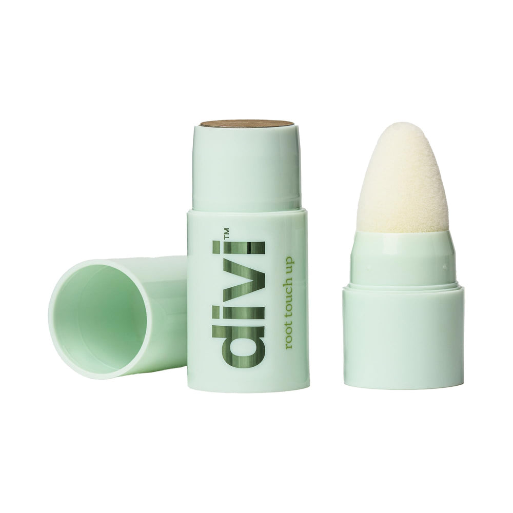 Divi Root Touch-Up Powder close-up texture shows fine natural coverage.