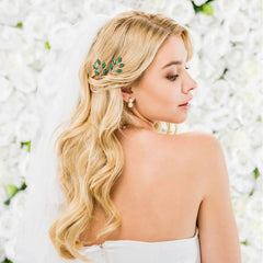 Dizila emerald-green crystal detailed design accentuates formal hairstyles with refined sheen.