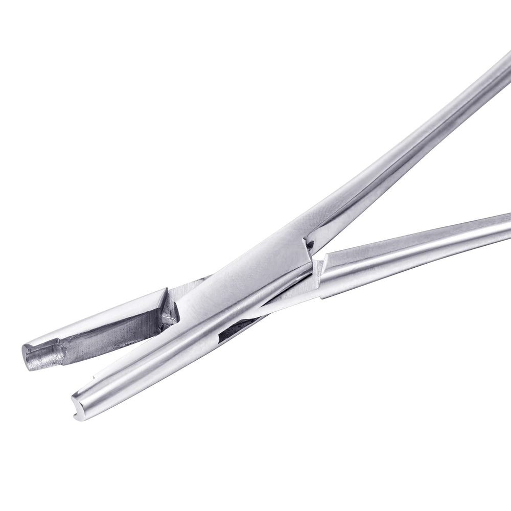DJCIW dermal-anchor insertion demo shows secure placement during insertion.