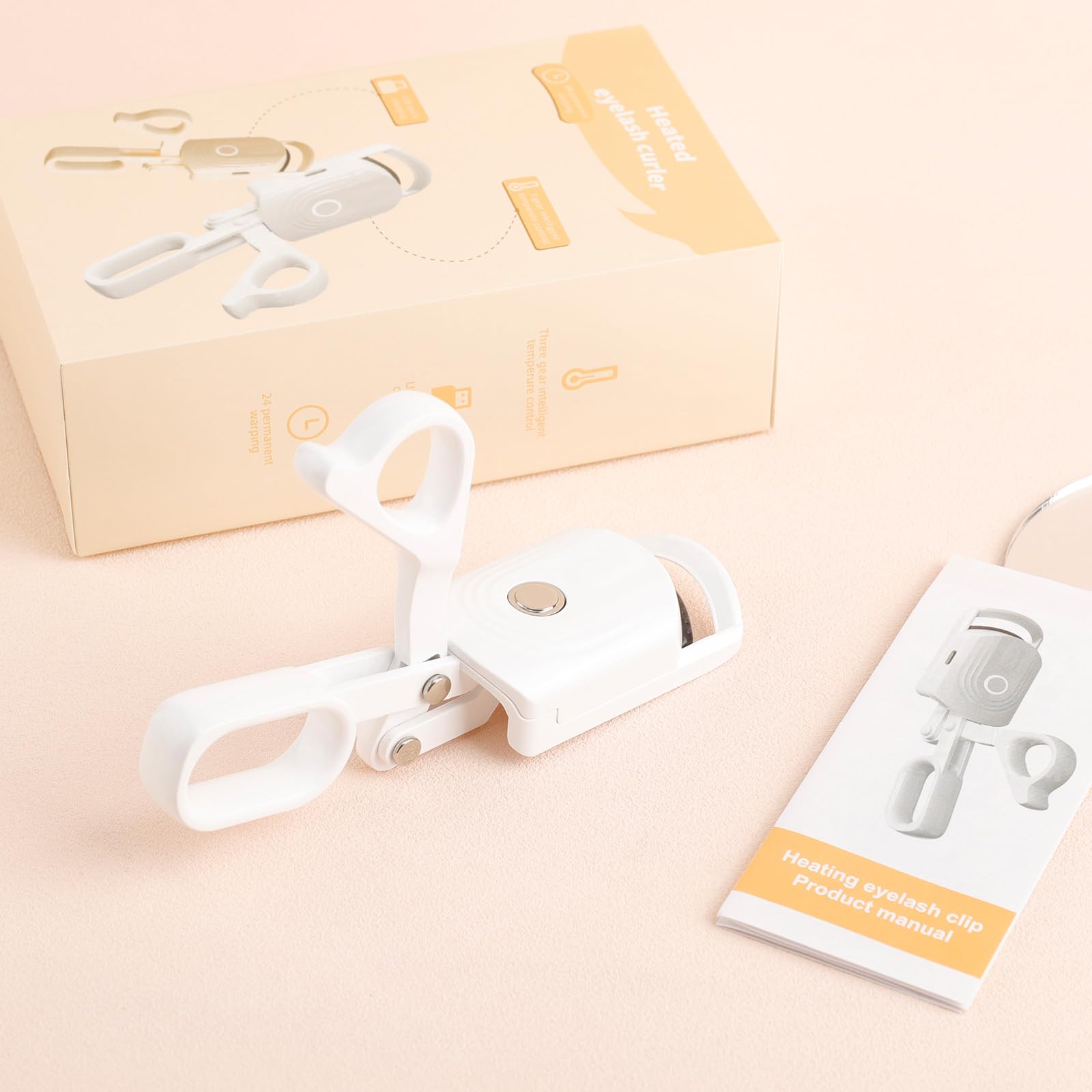 Docolor heated eyelash curler compact design for travel styling