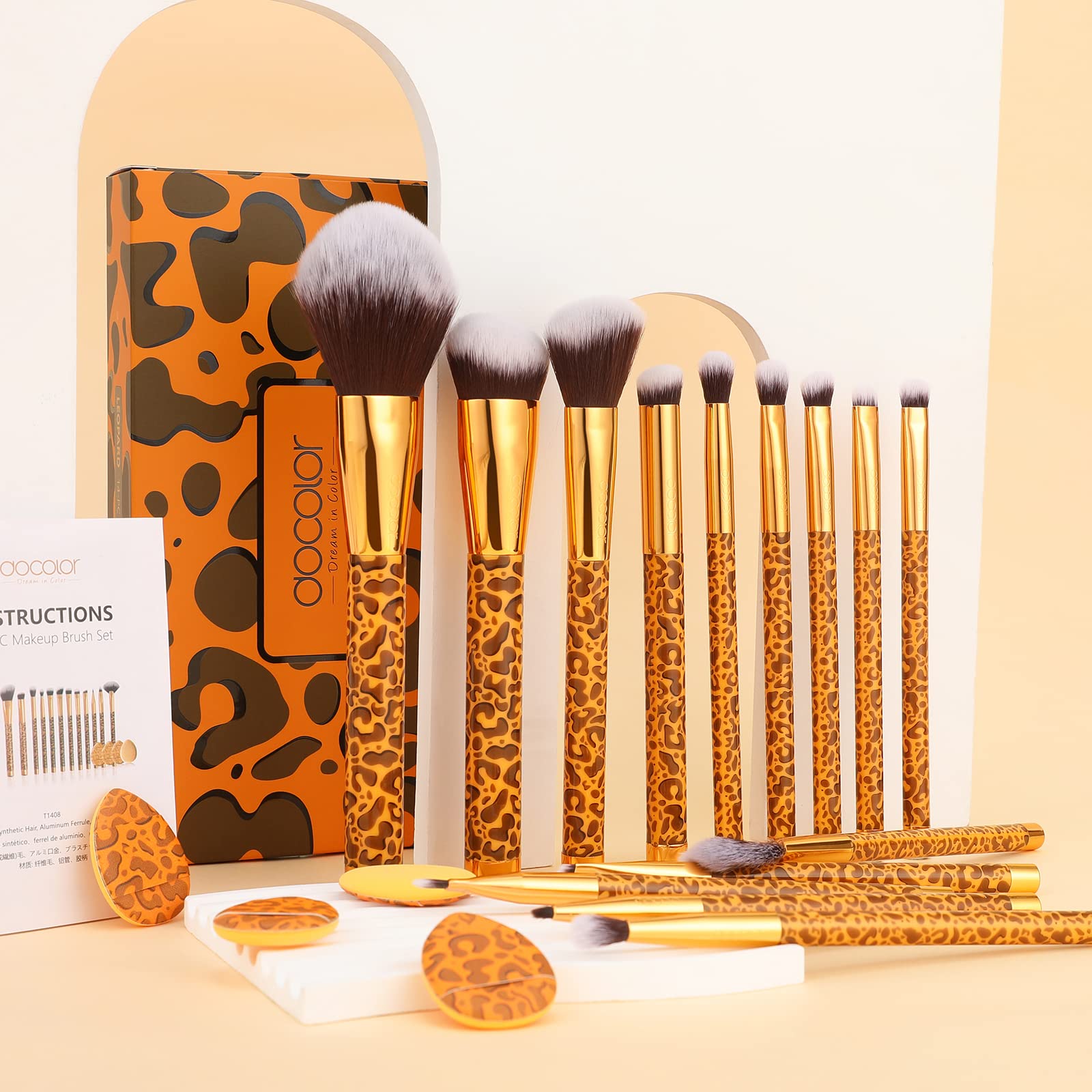 Docolor Leopard powder puff set provides skin-friendly touch for flawless setting.