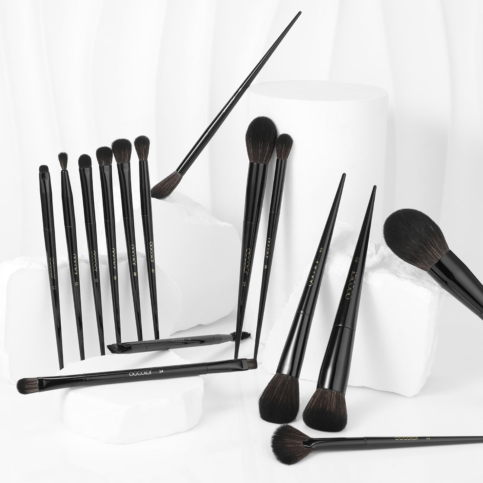 Docolor makeup brush set 15pc gift box ideal for gifting beauty lovers.
