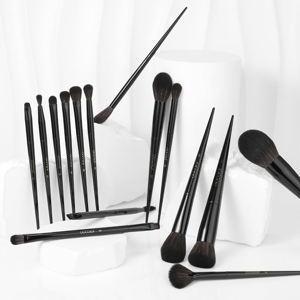 Docolor makeup brush set 15pc gift box ideal for gifting beauty lovers.
