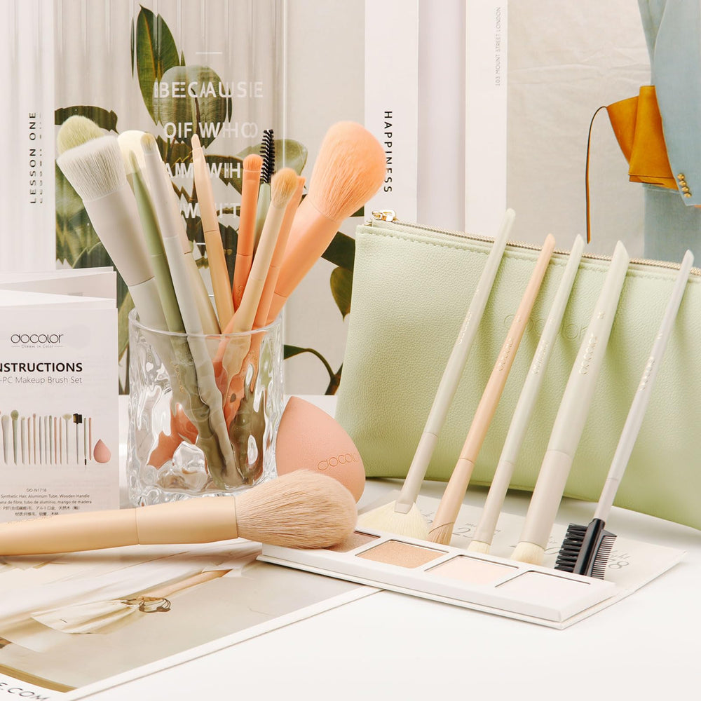 Docolor Morandi included kit supports on-the-go routines with portable bag and durable handles.