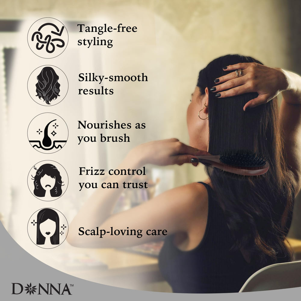 Donna brush with wet hair prep highlighting detangling side use