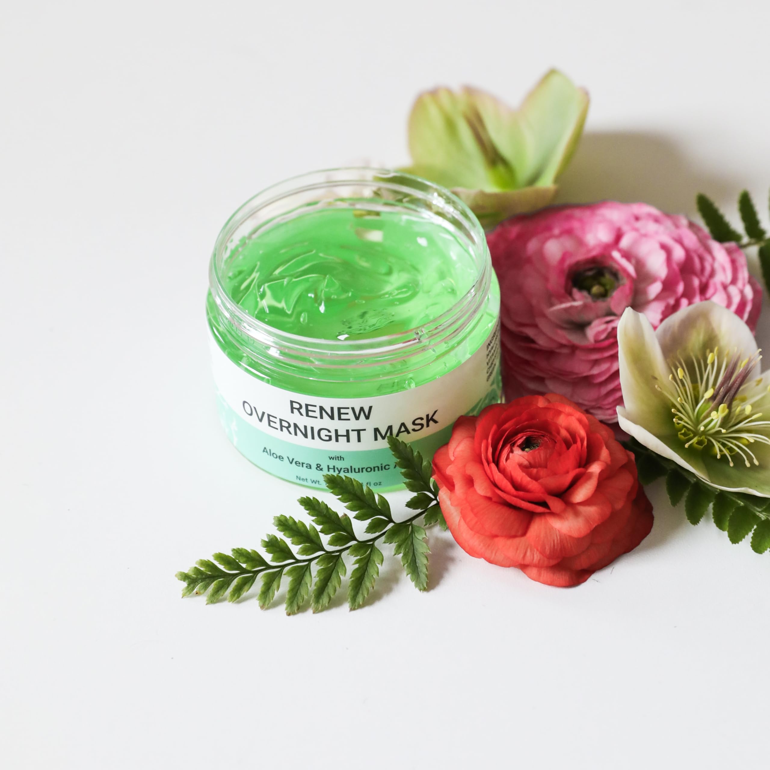 Doppeltree RENEW swatch demonstrates fast-absorbing hydration without stickiness.