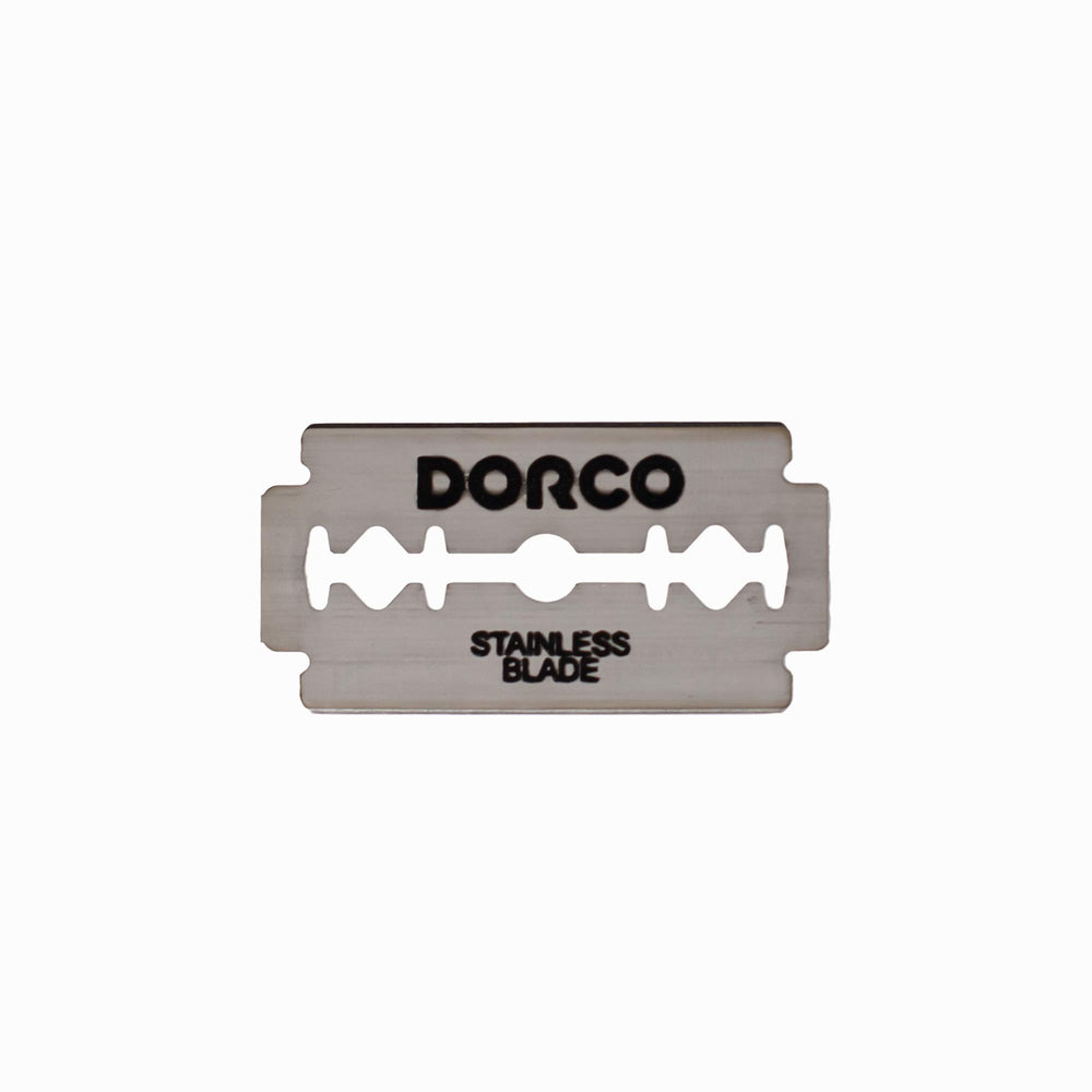 Dorco ST300 double-edge design compatible with standard safety razors for versatile use