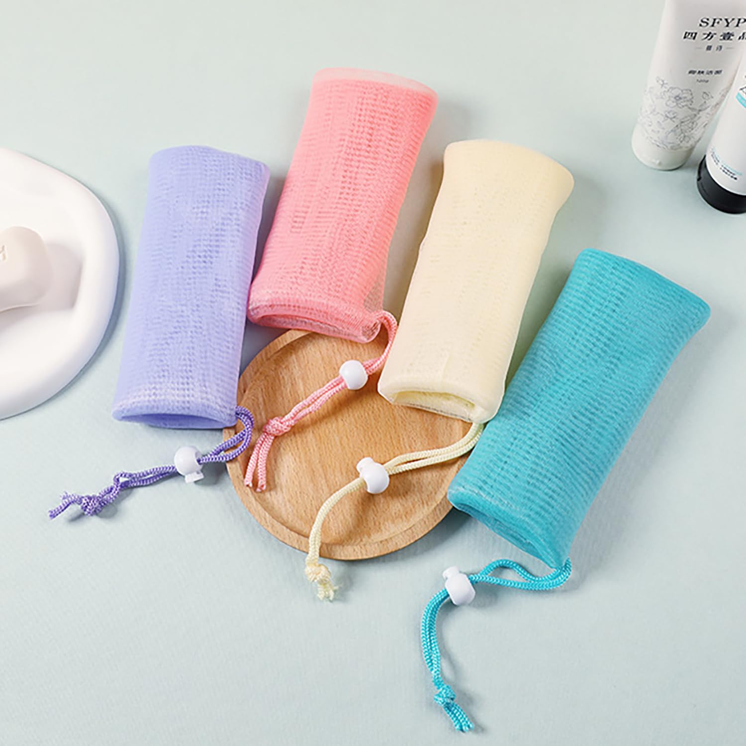 Doromy universal-size mesh pouch extends to 4.7 inches for most soaps