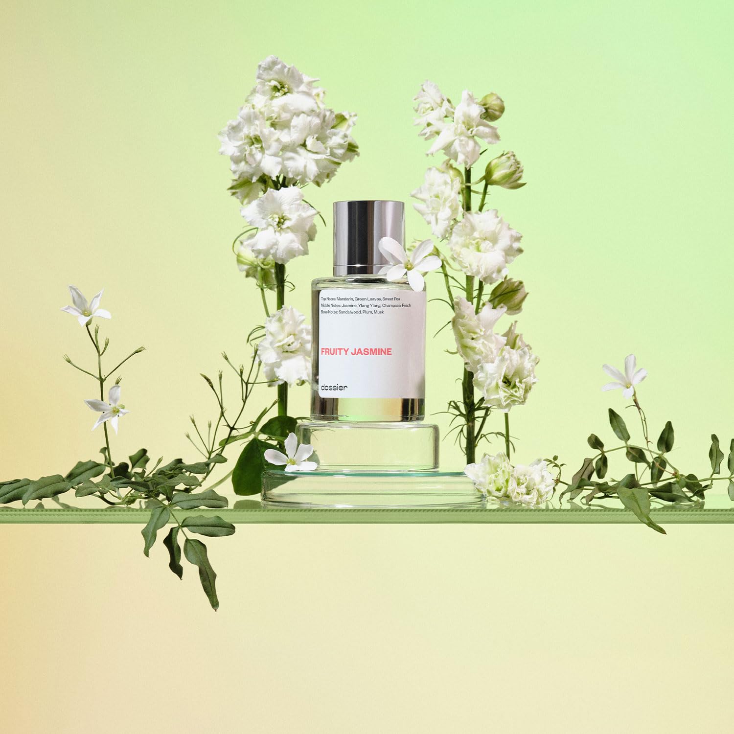 Dossier Fruity Jasmine flowers highlight its refined floral notes.