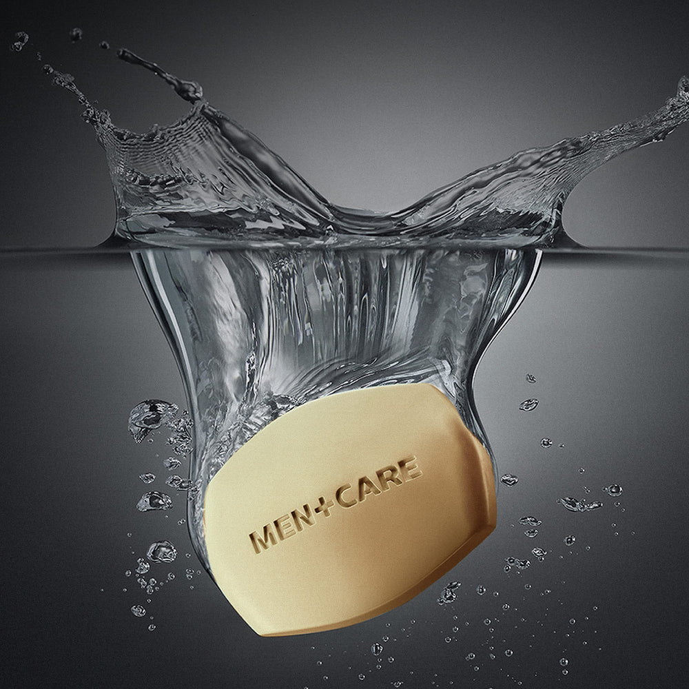 Dove Men+Care Skin Defense bar emits a crisp, refreshing scent.