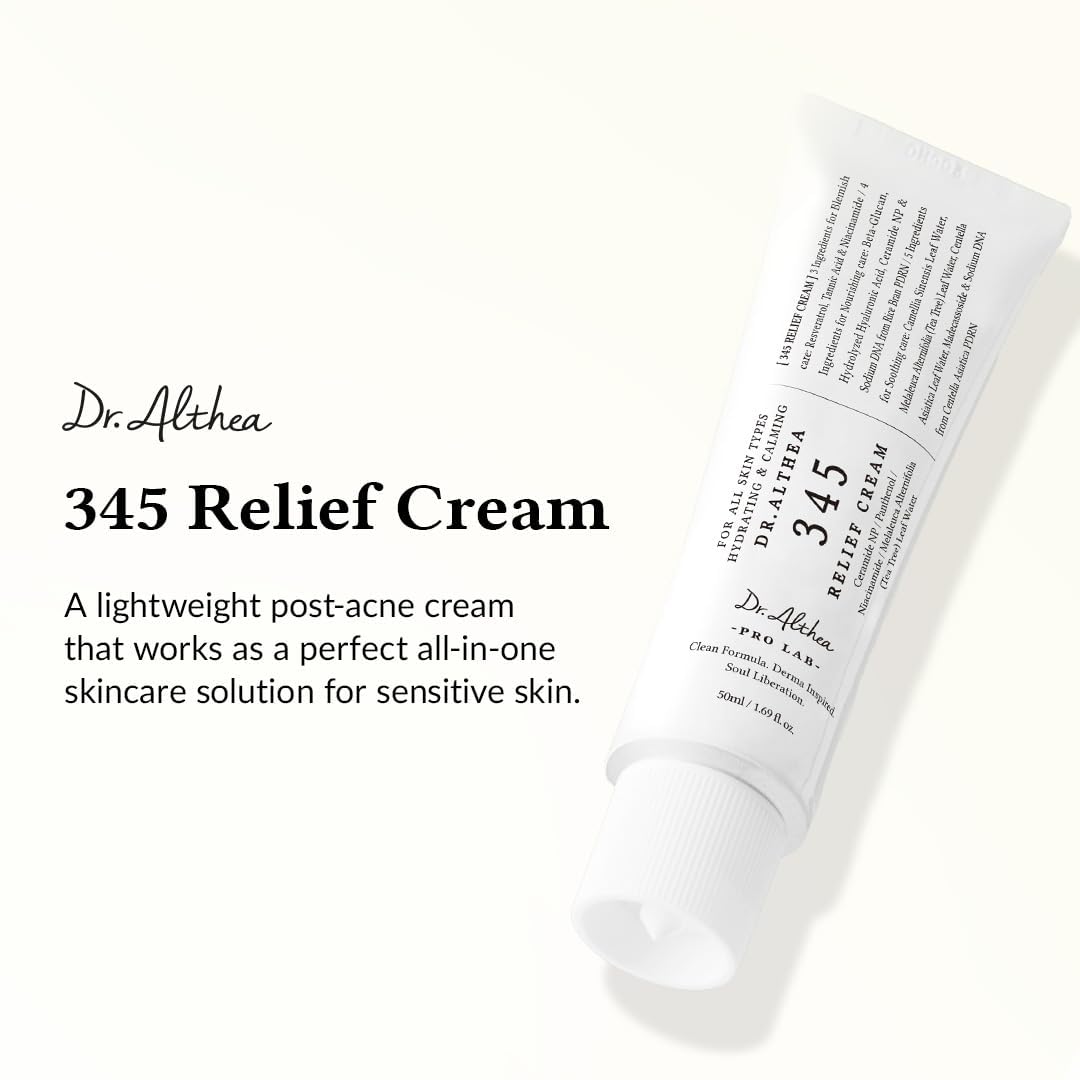Dr.Althea 345 Relief Cream texture close-up highlighting a smooth, fast-absorbing finish