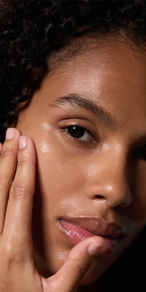 Dr. Hauschka Night Serum texture close-up—lightweight feel blends into your evening routine.