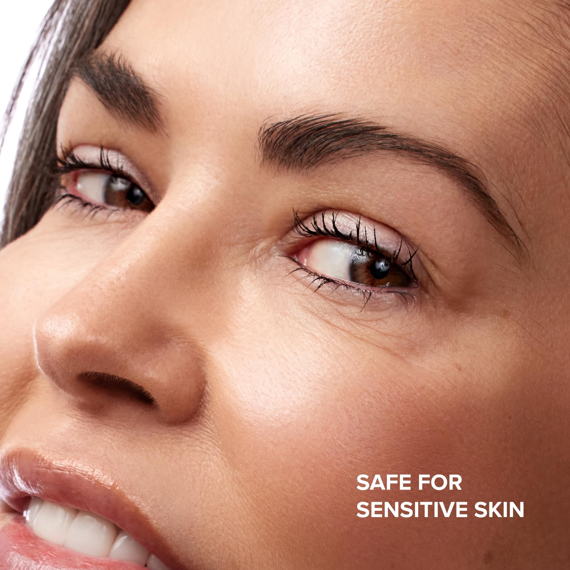 DRMTLGY HPR eye cream texture swirl shows non-greasy hydration.