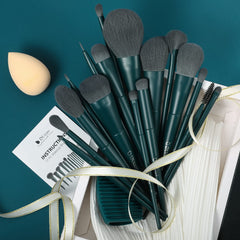DUcare 17-piece brushes collection for precise makeup application