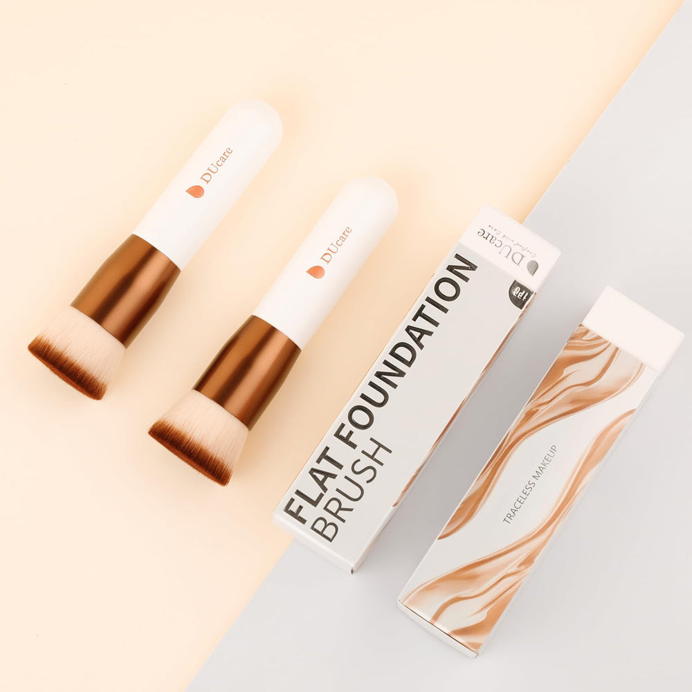 DUcare streak-free stippling brush in action for smooth results.