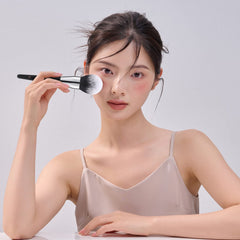 DUcare vegan cruelty-free brush set emphasizes ethical tools for sensitive skin.