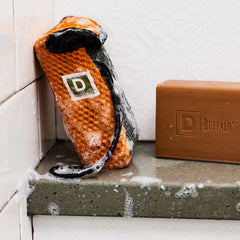Duke Cannon 550mil-spec paracord keeps soap elevated during outdoor showers