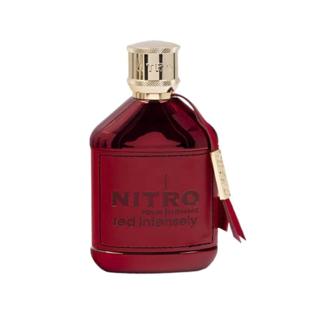 Dumont Nitro Red Extrait close-up highlighting amber-woody notes for lasting impressions.