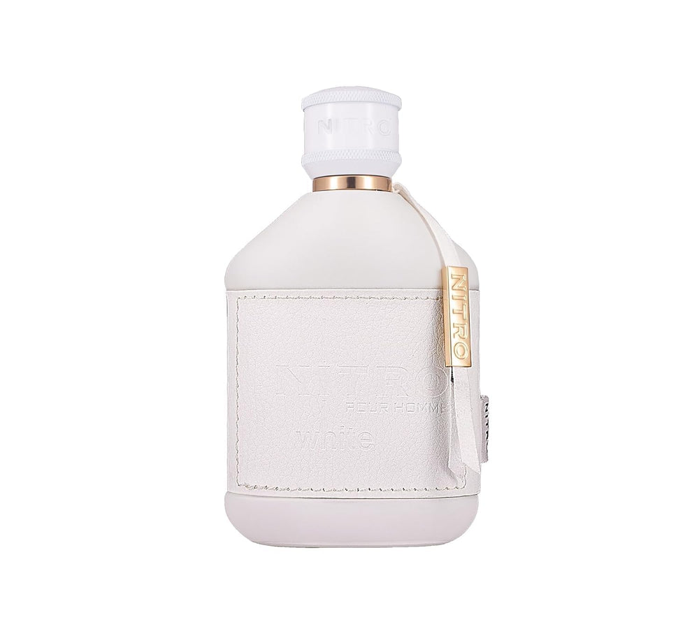Dumont Nitro White packaging showcases minimalist design for modern, refined presence.