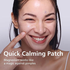 DWEasyDerm Quick Calming Patches closeup showing precise pimple targeting.