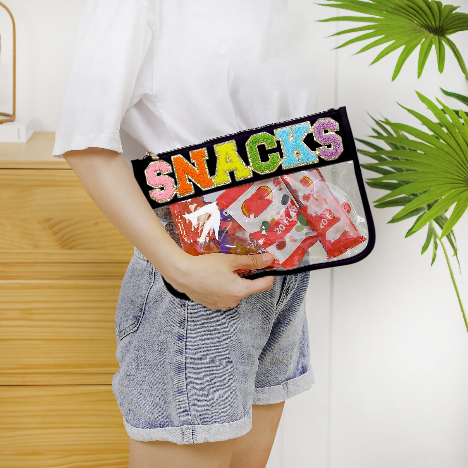 DYSHAYEN multi-use pouch ideal for cosmetics, toiletries, and small accessories