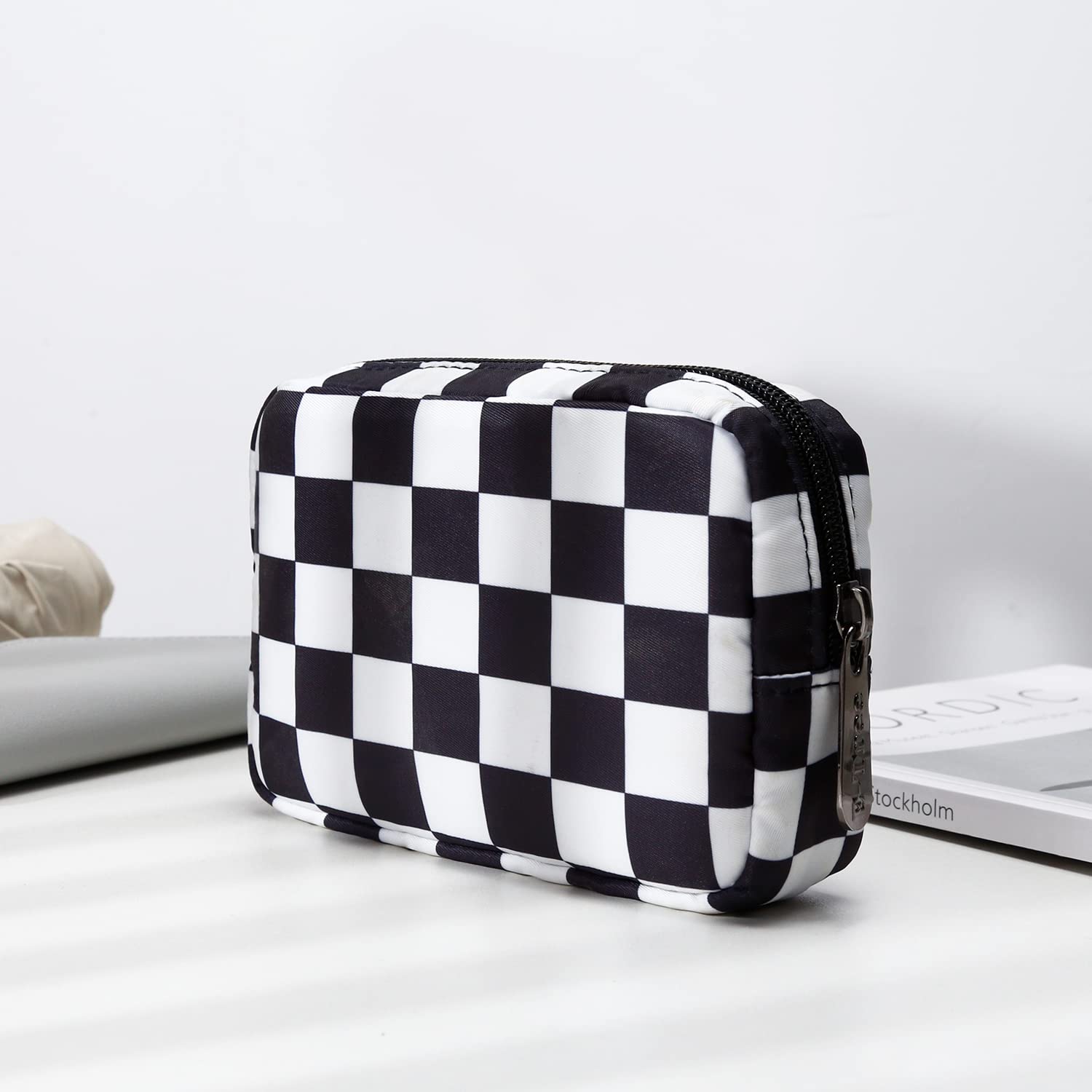 E-Tree foam padding protects valuables during casual travel
