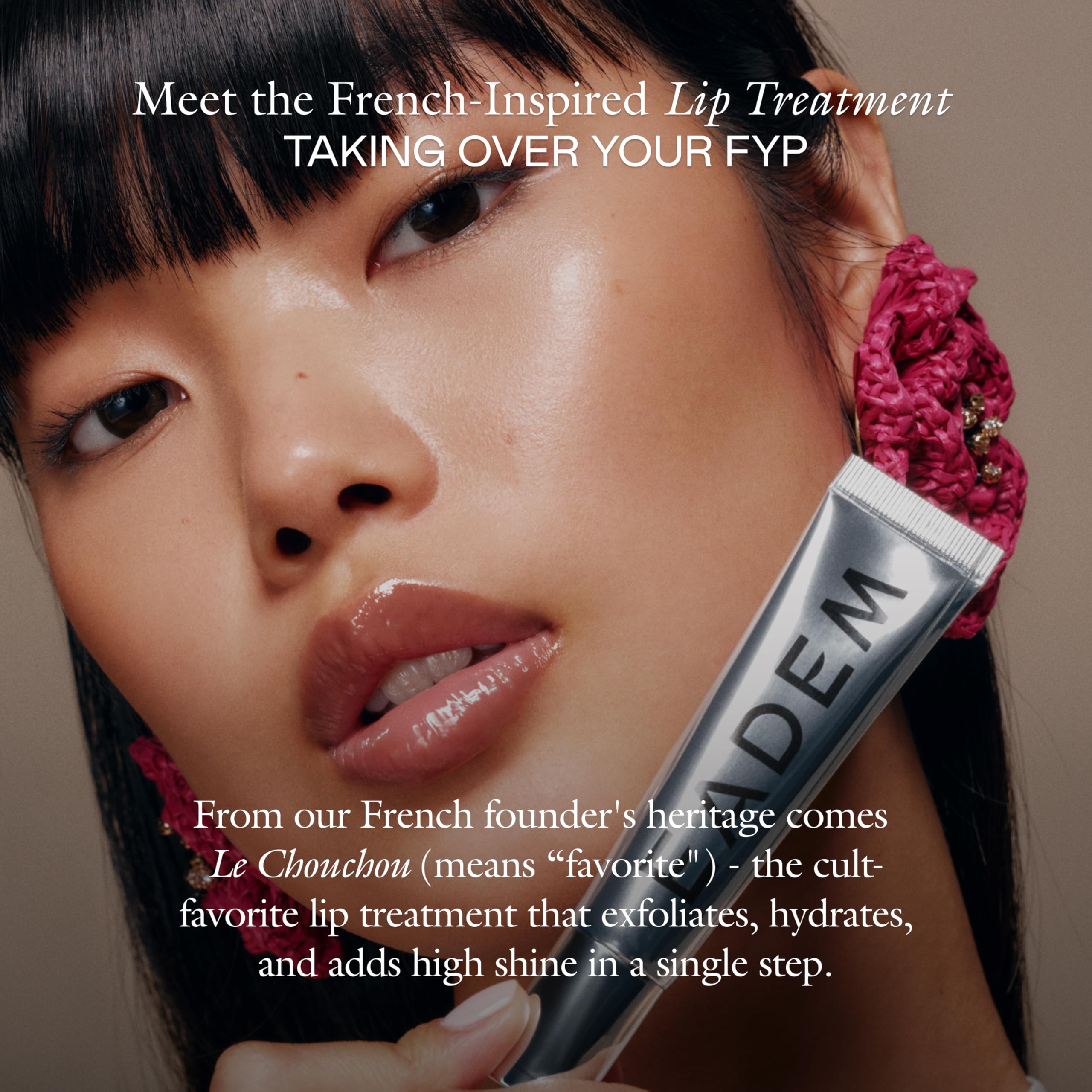 EADEM Le Chouchou Bisous Set close-up applying lip balm for 3-in-1 lip care.