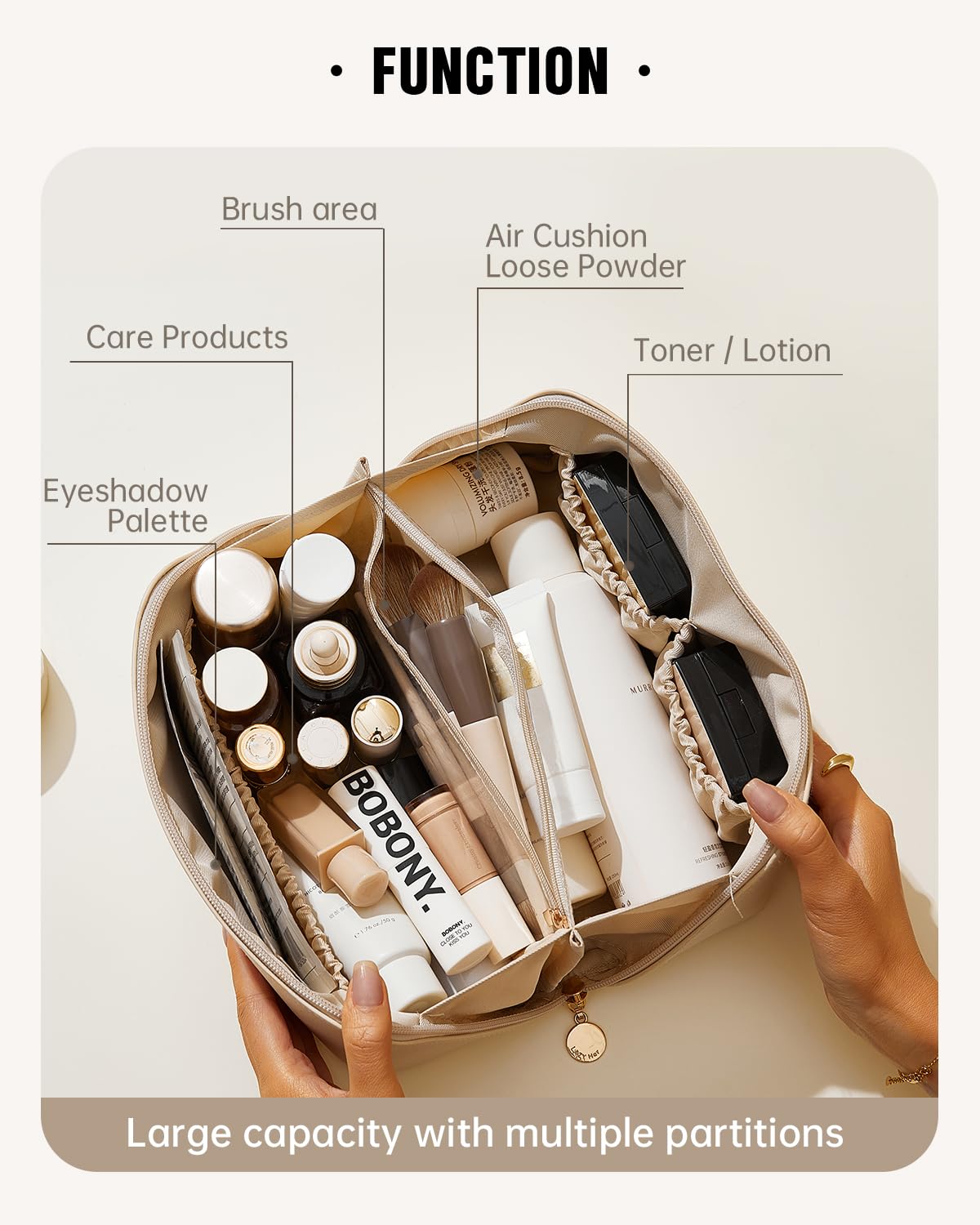 EACHY divider pocket keeps cosmetics organized during trips and commutes.