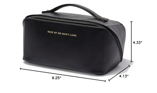 EACHY Gift-ready bag makes a thoughtful present for travel-loving women.