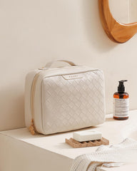 EACHY Travel Toiletry Bag Plait White hanging hook—hands-free access while unpacking.
