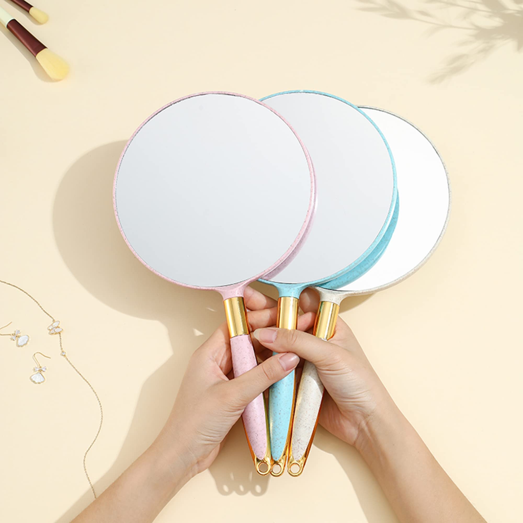 Eaoundm Round Hand Mirror face shows 6.9-inch view for detail.