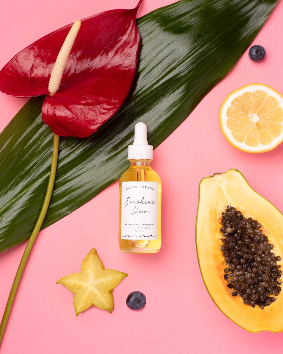 Bottle-pour shot emphasizes lightweight feel and clean rinse after makeup removal