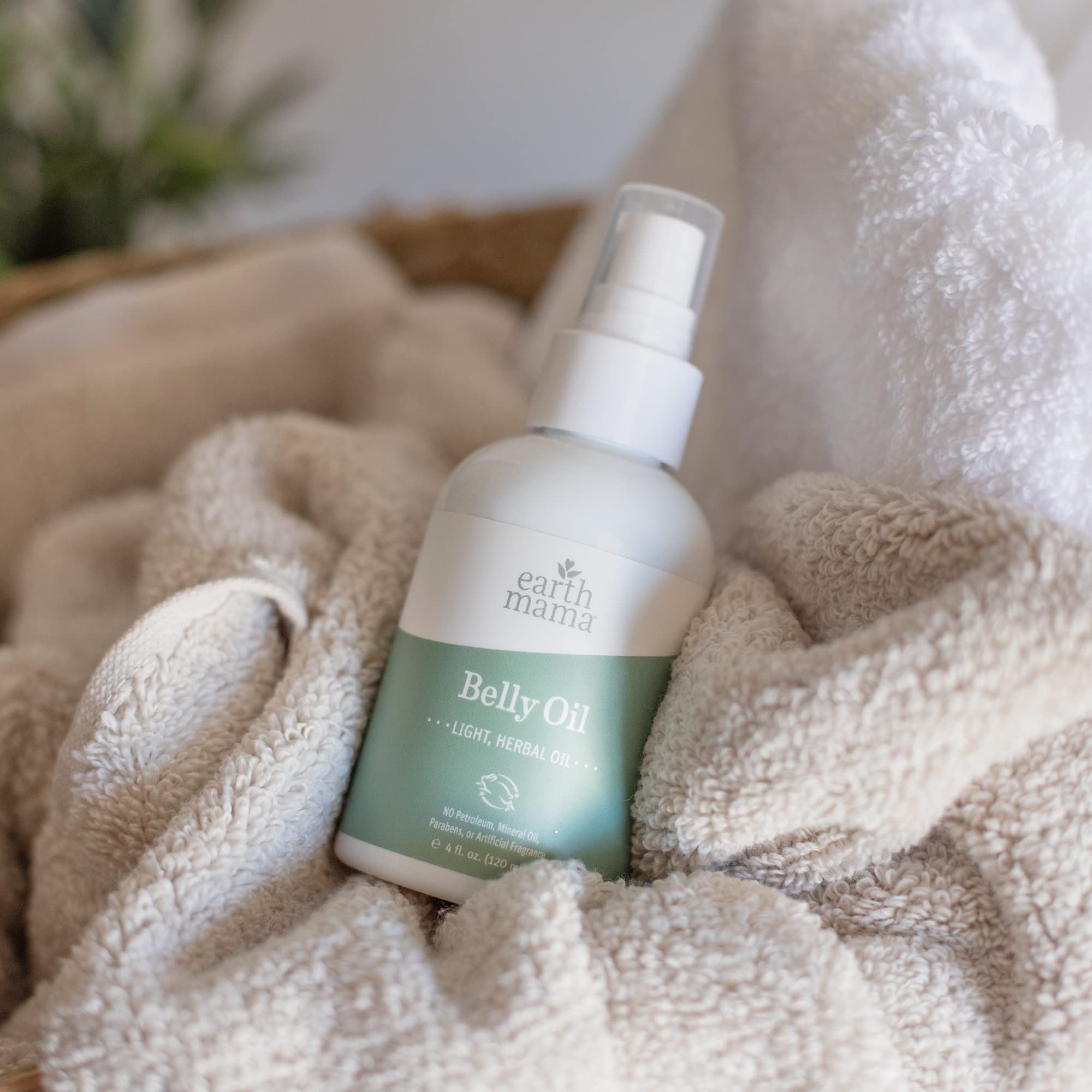 Earth Mama Belly Oil absorbs quickly for busy mornings.