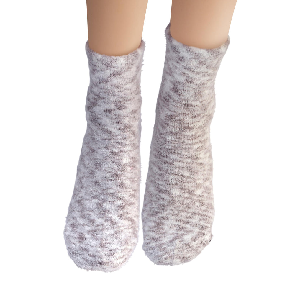 Earth Therapeutics Aloe Socks overnight-wear scene illustrates easy, restful moisture.