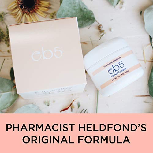 eb5 vitamin e a b5 retinol-infused formula closeup emphasizes nourishing antioxidants