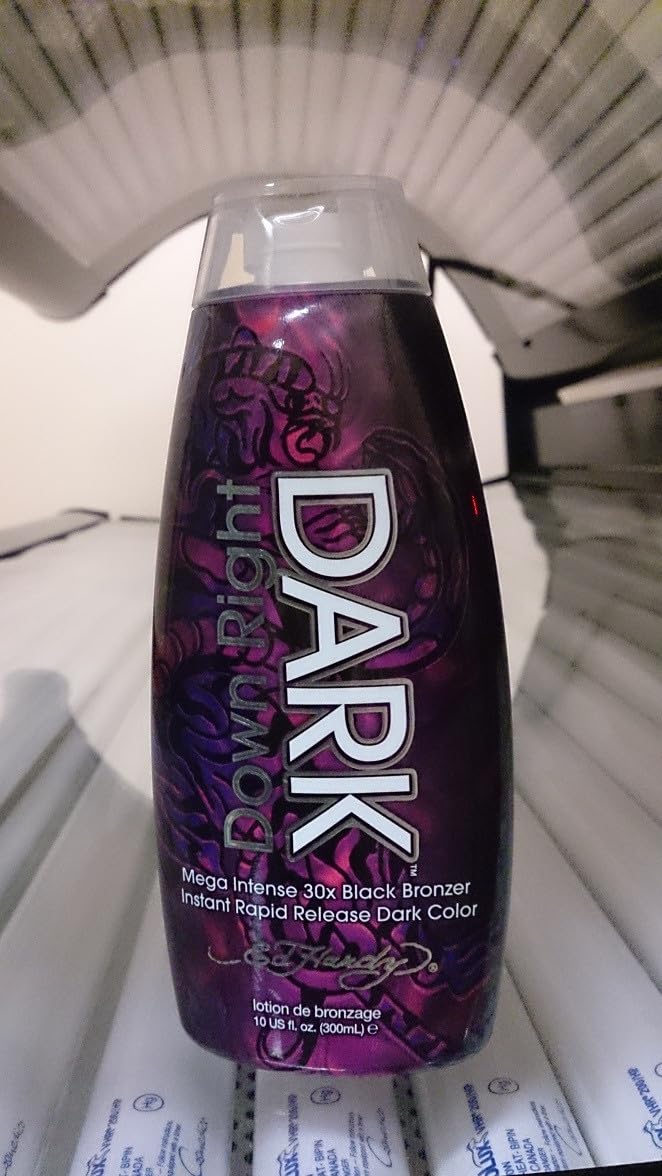 Ed Hardy Down Right Dark ingredients visual hints at antioxidants and natural oils