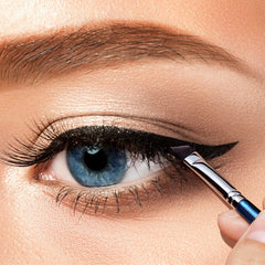 EIGSHOW Eyeliner Brush Cruelty-free synthetic bristles glide gently on lids