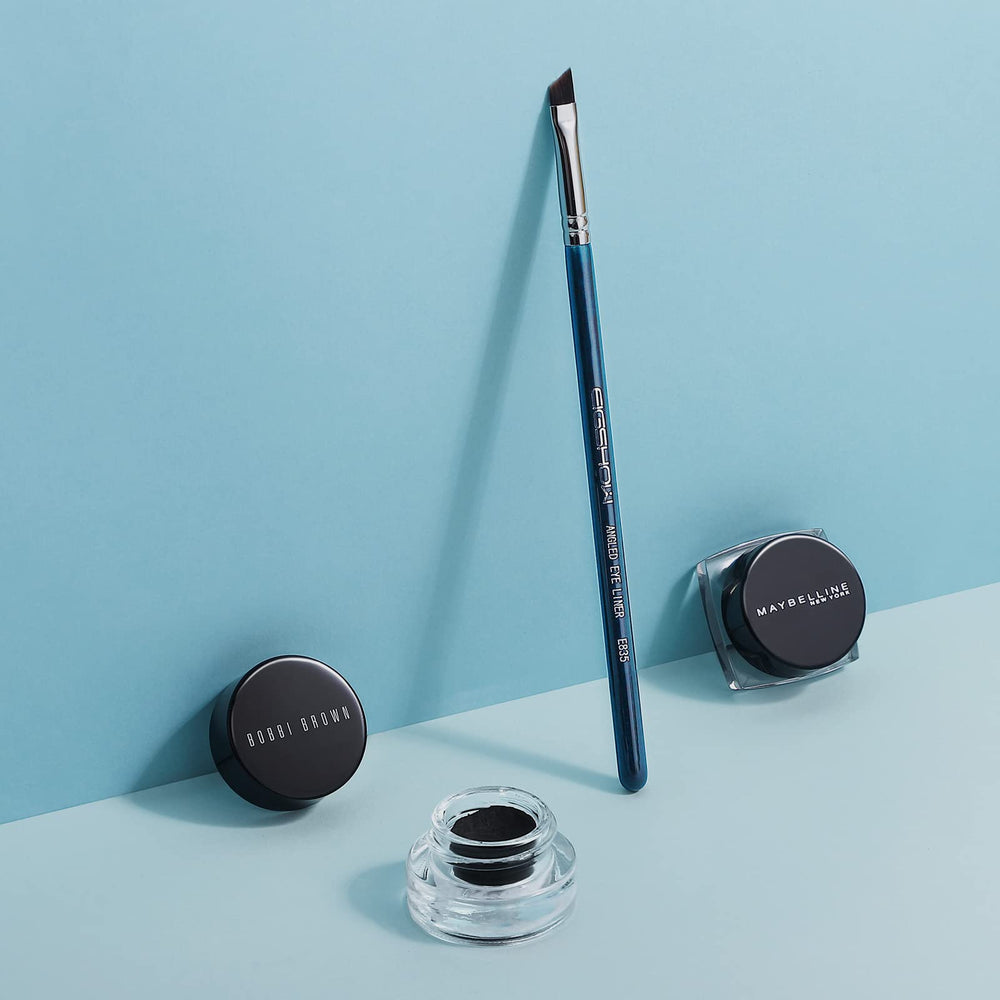 EIGSHOW Eyeliner Brush Easy grip design supports steady makeup application