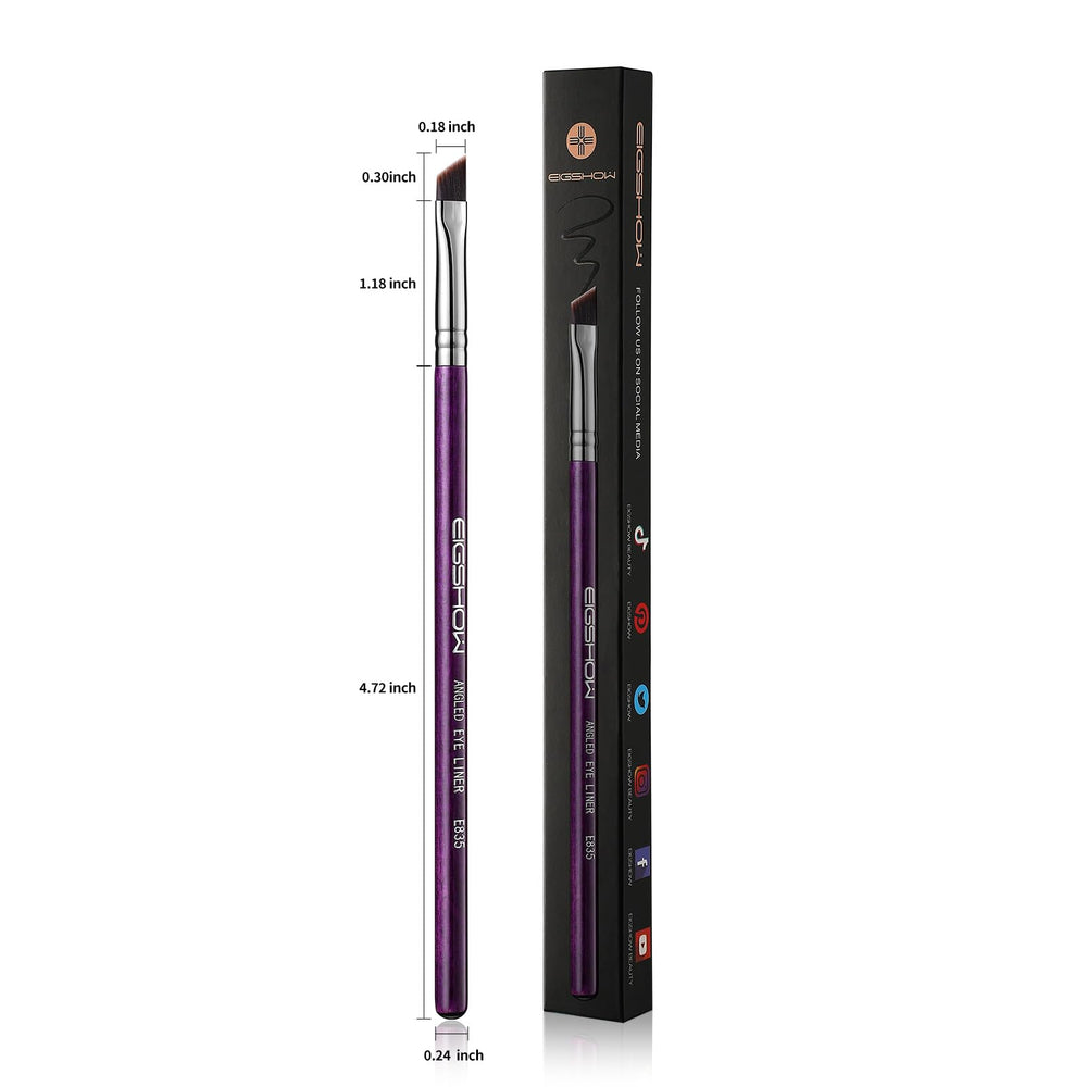EIGSHOW Soft Synthetic Bristles provide gentle touch on eyelid skin for sensitive eyes.