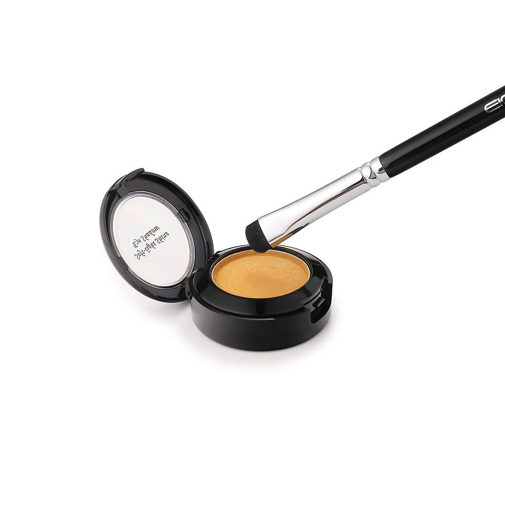 EIGSHOW Eyeshadow Smudge Brush handmade craftsmanship enables precise makeup application.