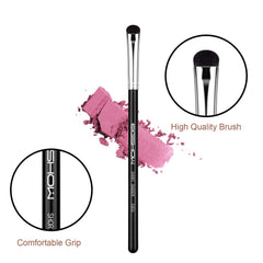 EIGSHOW Eyeshadow Smudge Brush short curved bristles deliver precise color for blending.