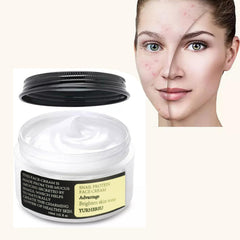 ELCHHIR Hirsch hydrating-glow close-up after-application shows refreshed skin
