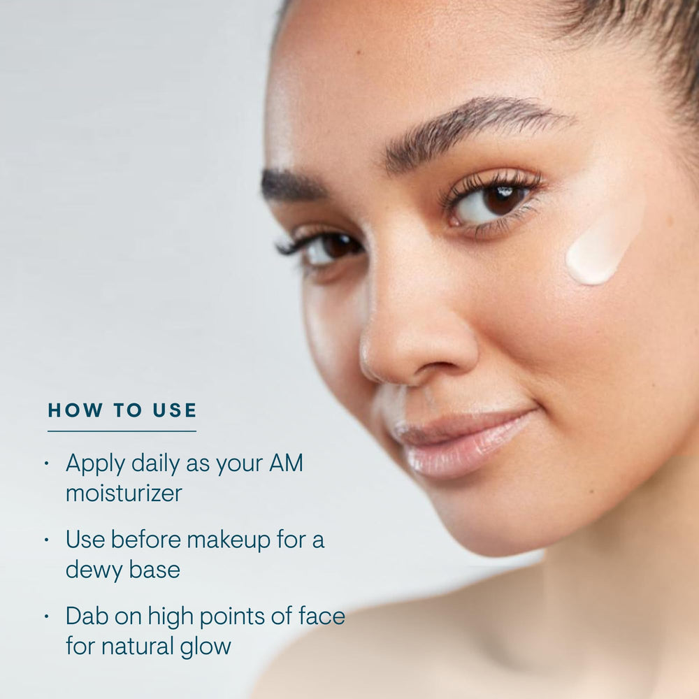 Elemis Glow Priming Moisturizer swatch reveals creamy texture.