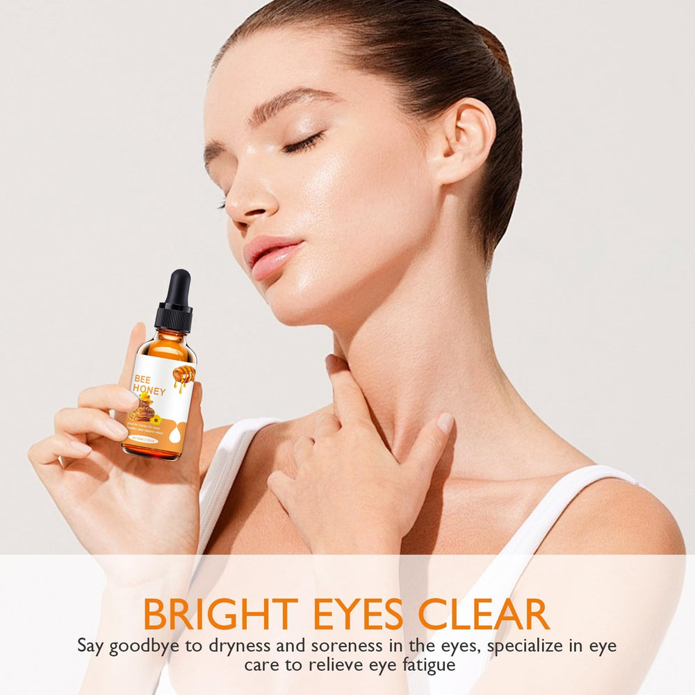 elesysy raw bee honey with product suggesting natural humectant benefits