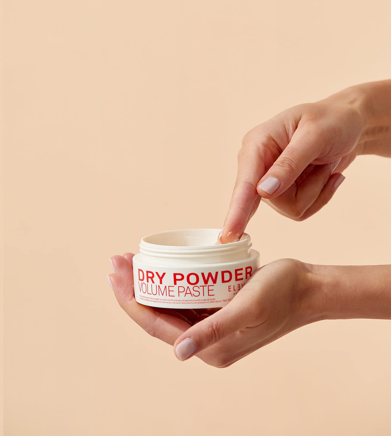 ELEVEN AUSTRALIA Dry Shampoo Volume Paste on short cuts and lob styling
