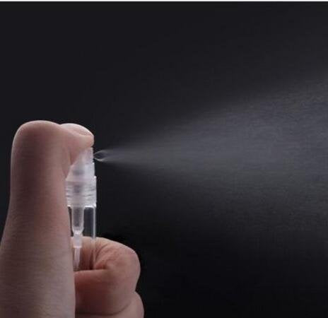 Elfenstall travel cleaning cloth included keeps bottles pristine on the go.